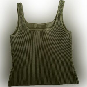 Aritzia Babaton sculpt knit top